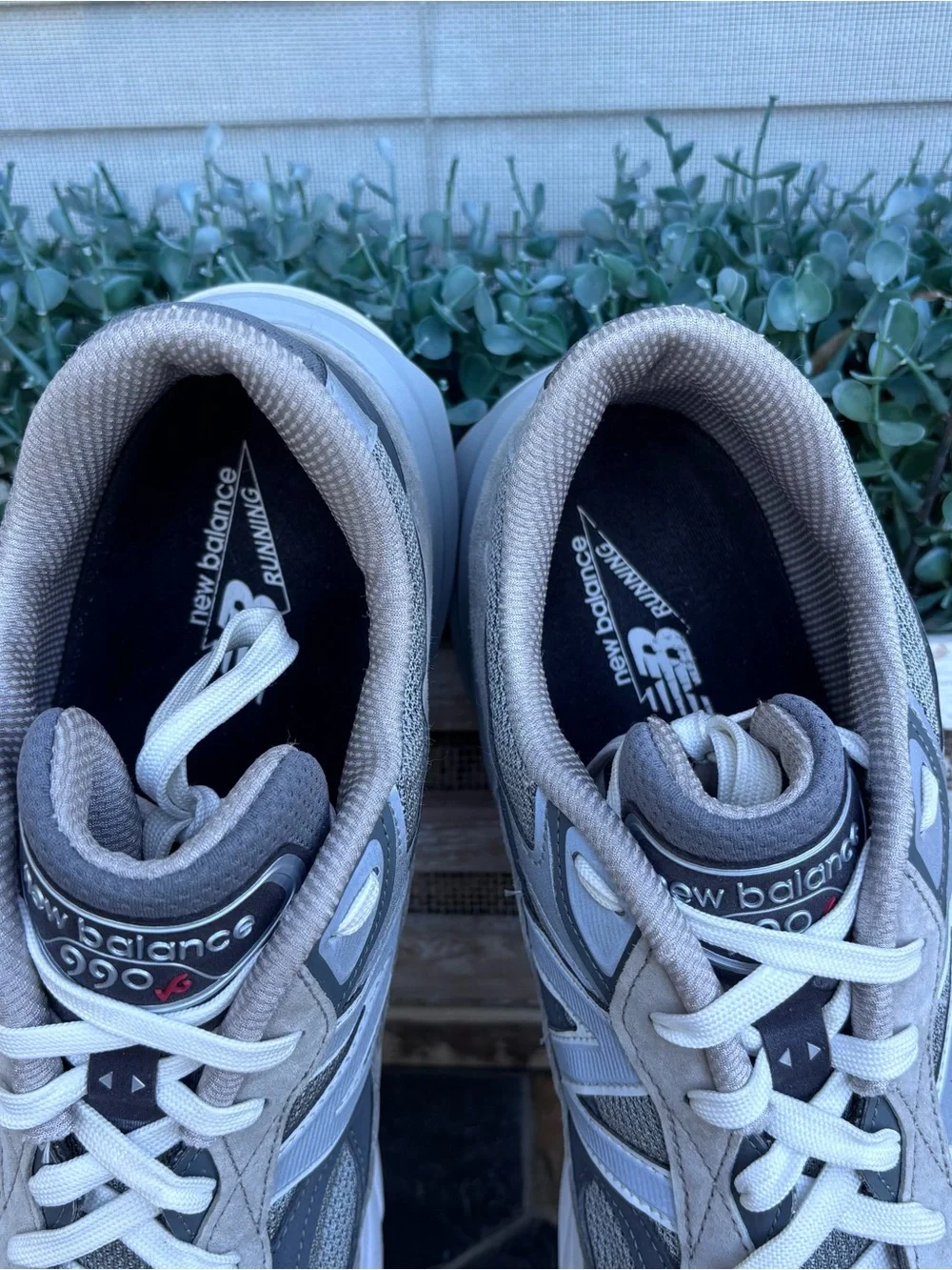 NEW BALANCE 990v6 Athletic Shoes